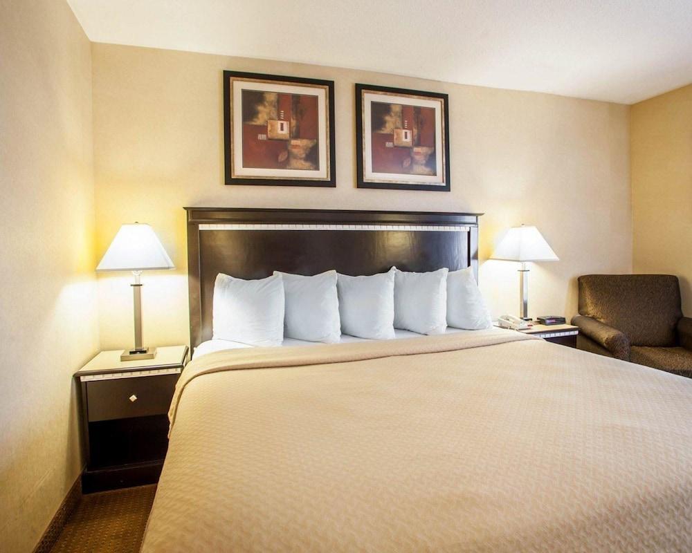 Quality Inn Aurora - Naperville Area Экстерьер фото