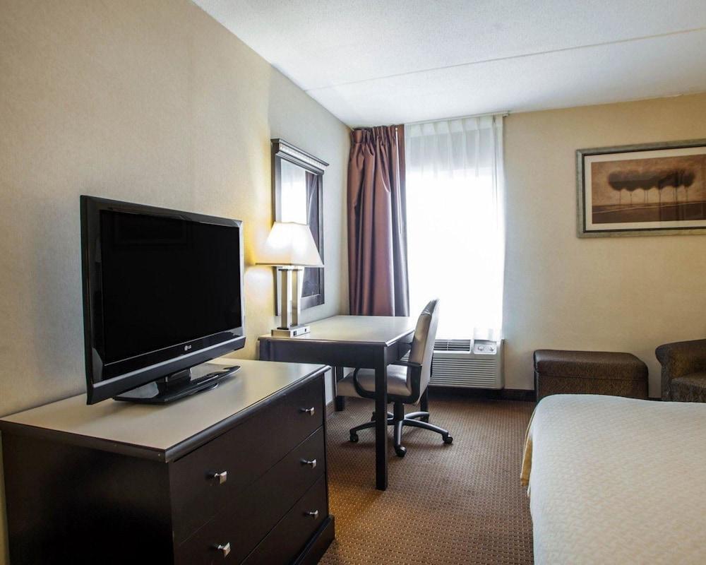 Quality Inn Aurora - Naperville Area Экстерьер фото