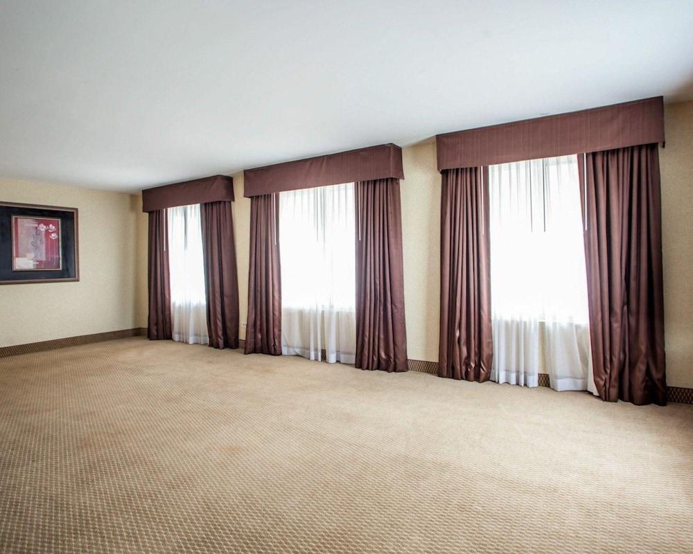 Quality Inn Aurora - Naperville Area Экстерьер фото