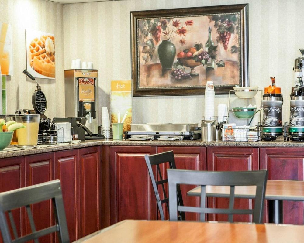 Quality Inn Aurora - Naperville Area Экстерьер фото