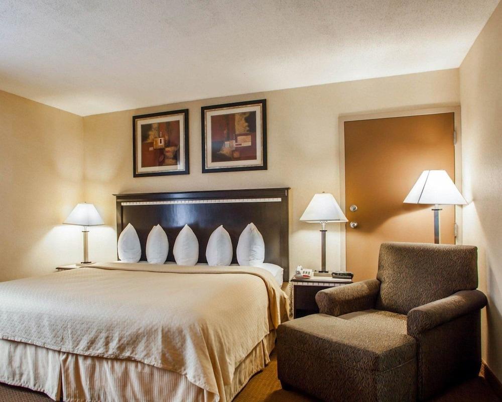 Quality Inn Aurora - Naperville Area Экстерьер фото