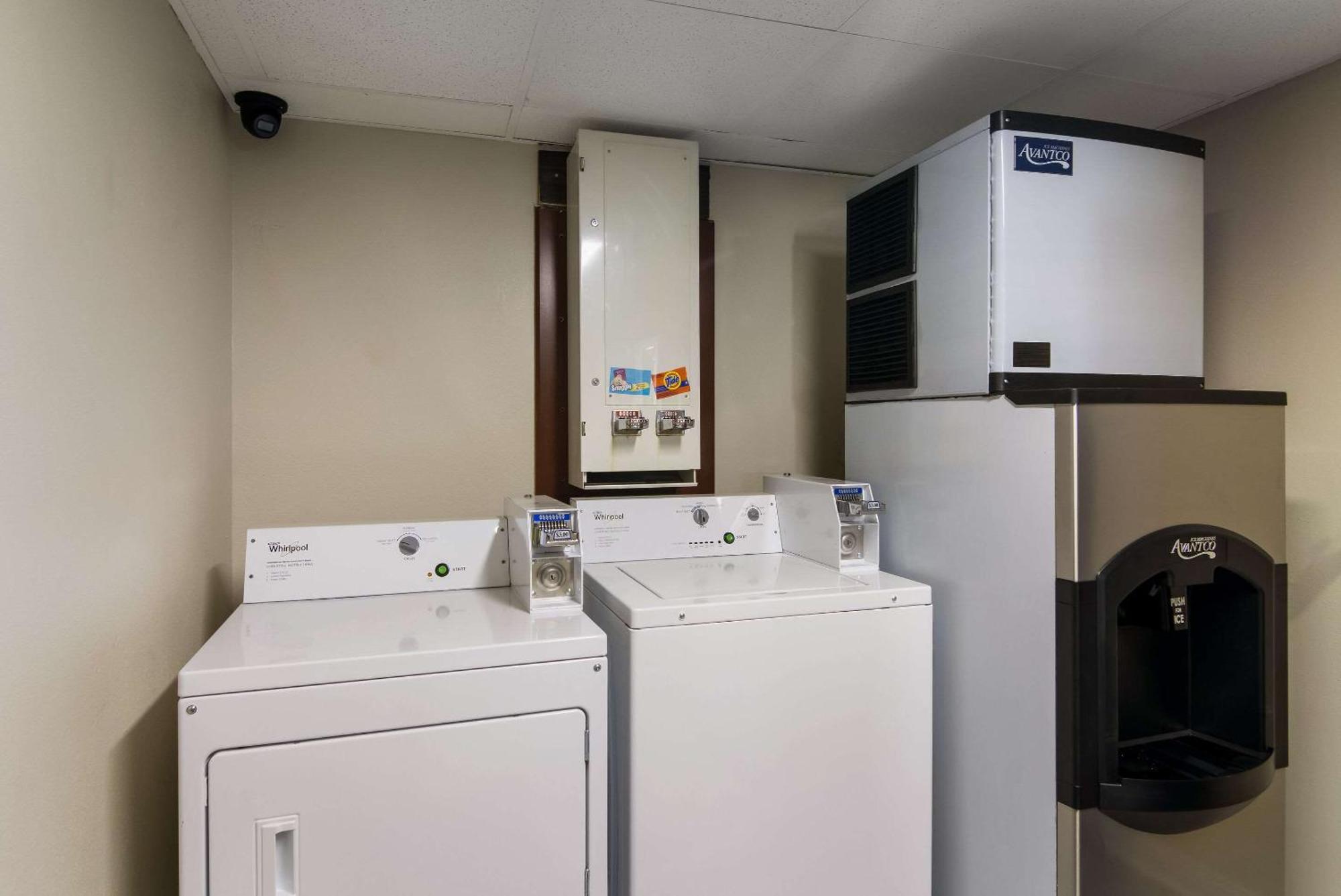 Quality Inn Aurora - Naperville Area Экстерьер фото