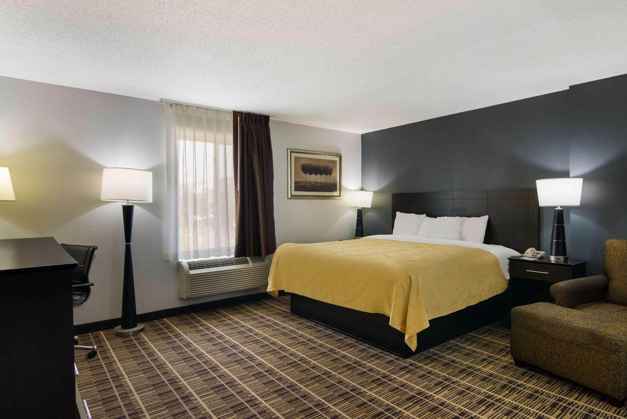 Quality Inn Aurora - Naperville Area Экстерьер фото