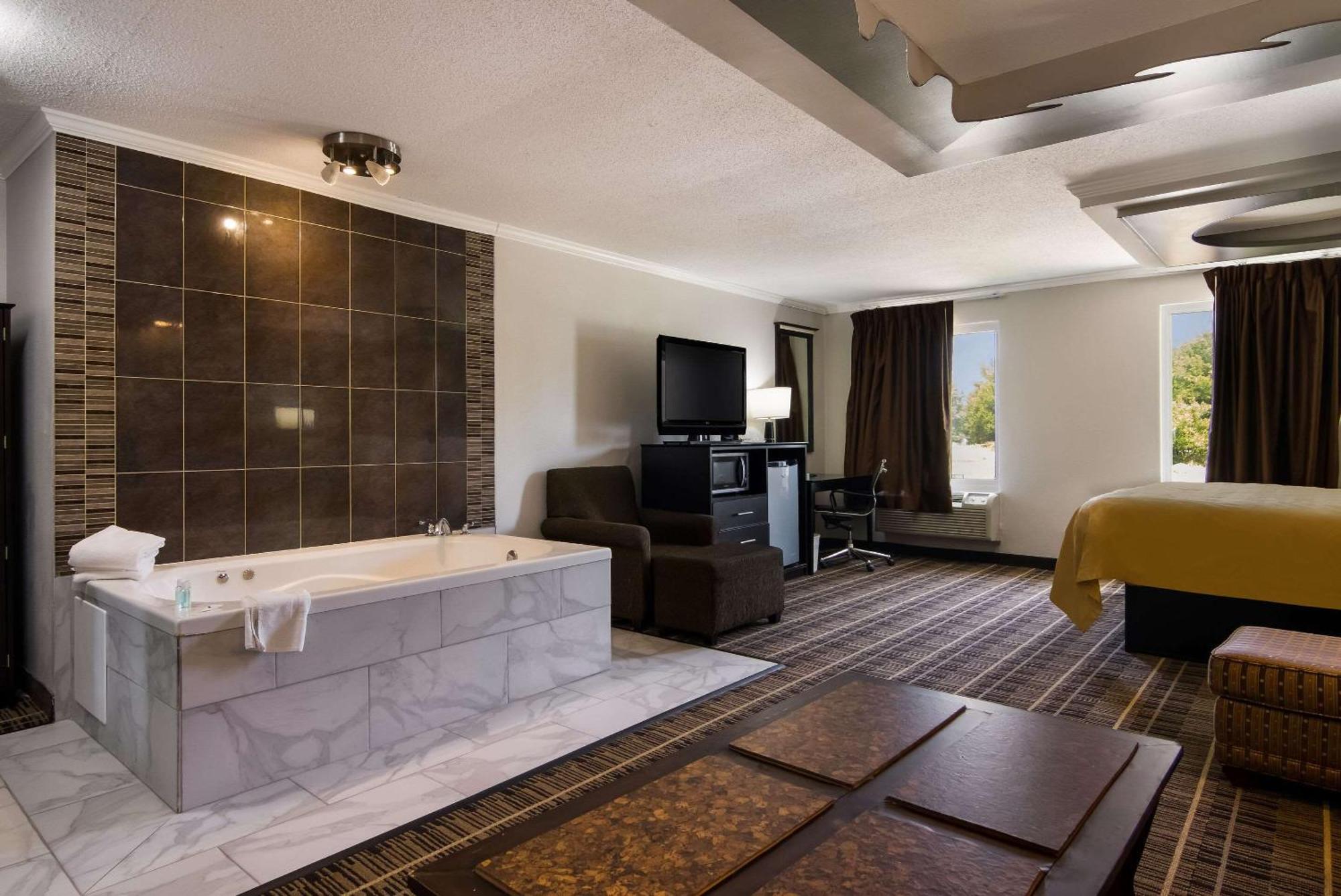 Quality Inn Aurora - Naperville Area Экстерьер фото