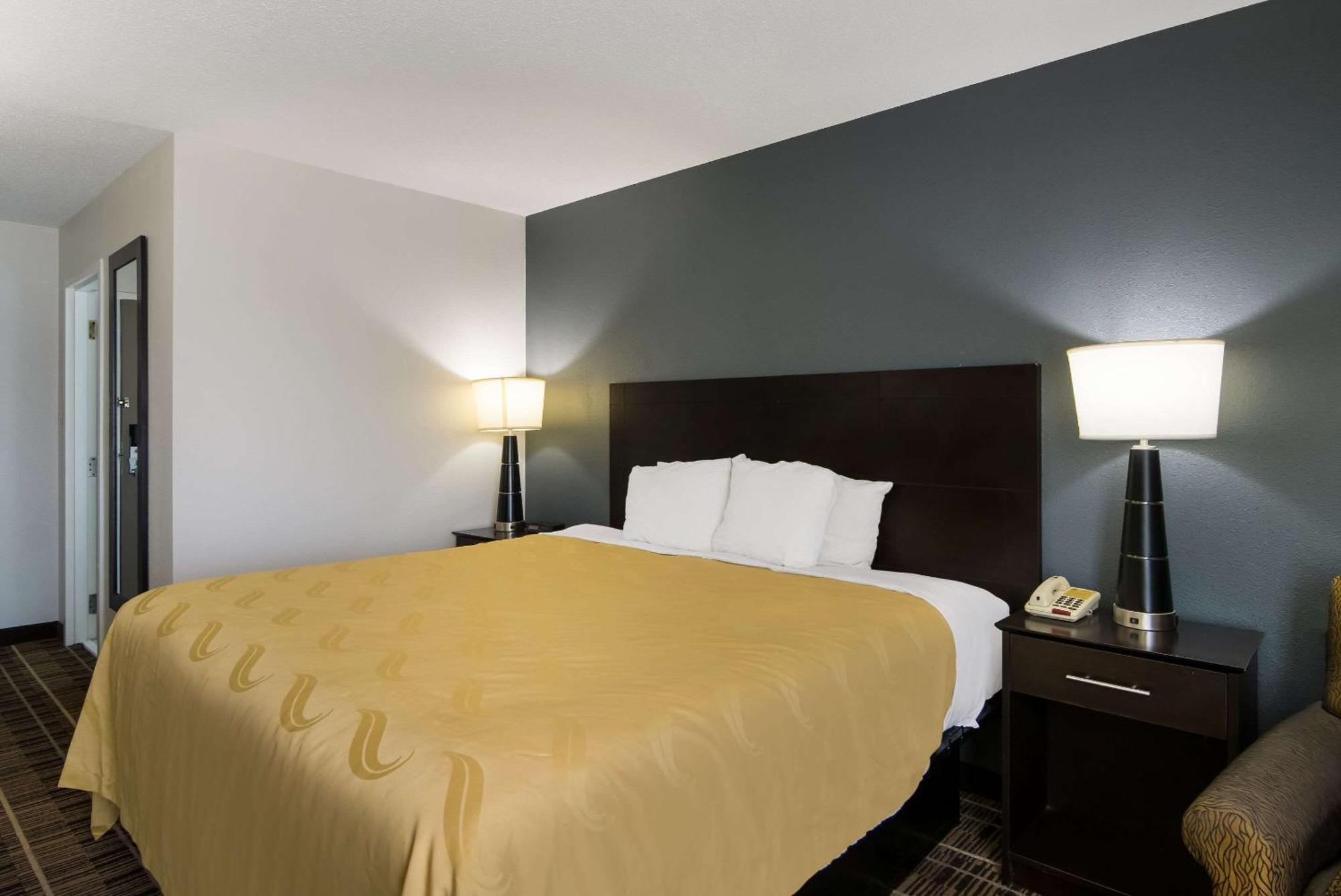 Quality Inn Aurora - Naperville Area Экстерьер фото