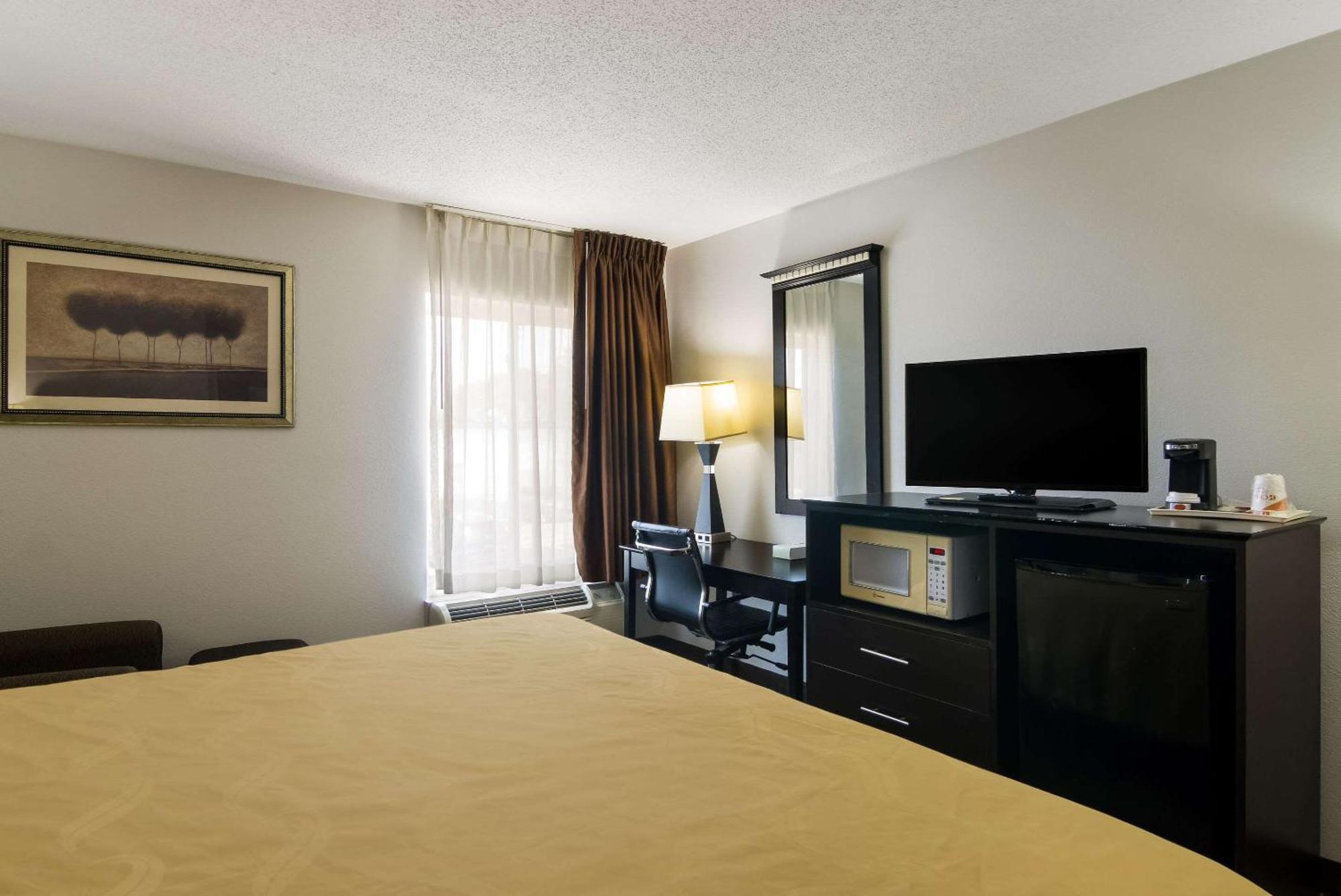 Quality Inn Aurora - Naperville Area Экстерьер фото